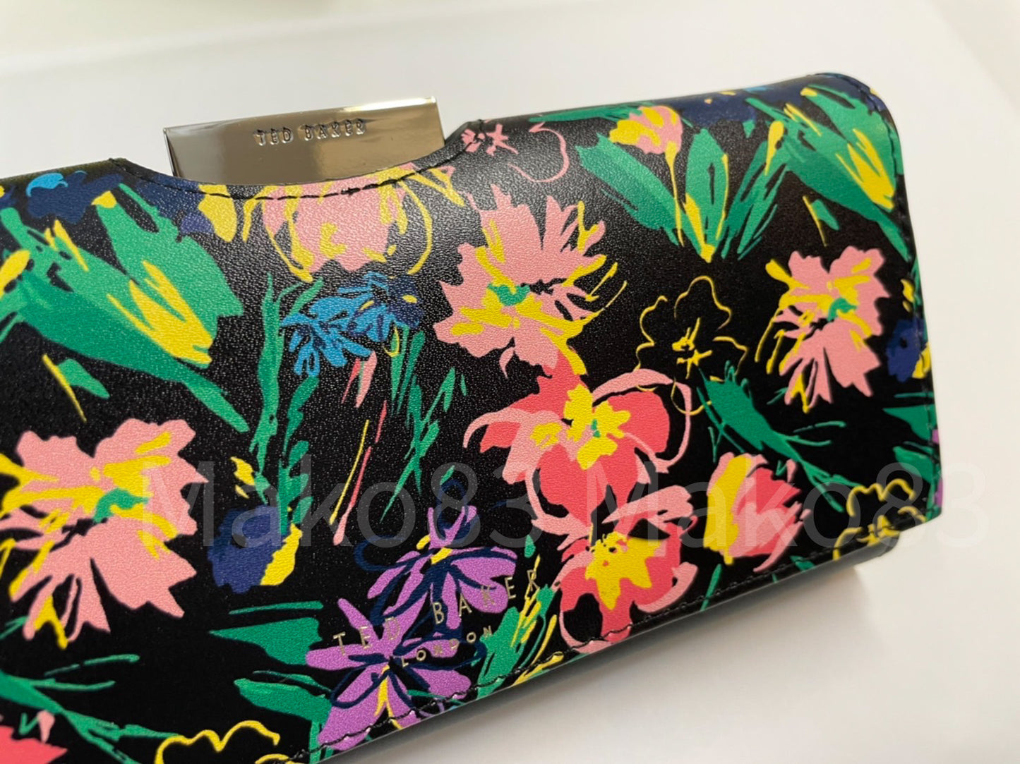 【TED BAKER/テッドベーカー】Marjan レザー スナップ式 長財布《ブラック》