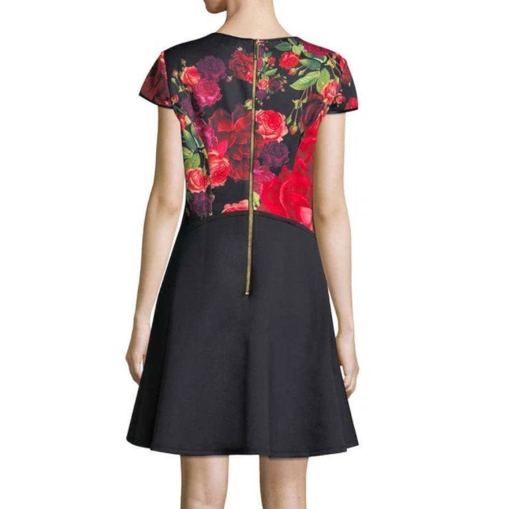【TED BAKER | テッドベーカー】Xylee Juxtapose お花柄 スケーター ワンピース《花柄ブラック》ピー)
