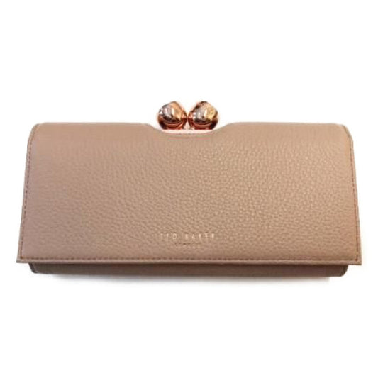 【TED BAKER/テッドベーカー】TAMMYY テクスチャードレザーがま口長財布 《トープ》