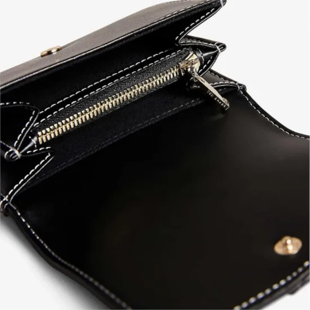 【TED BAKER | テッドベーカー】Kensen マグノリアチャーム付き ミニ財布《ブラック》