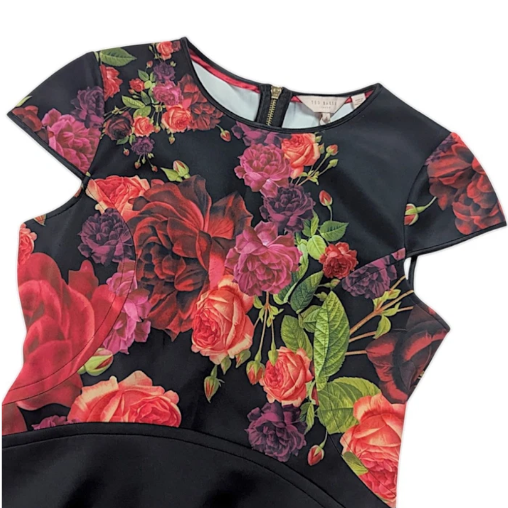 【TED BAKER | テッドベーカー】Xylee Juxtapose お花柄 スケーター ワンピース《花柄ブラック》ピー)