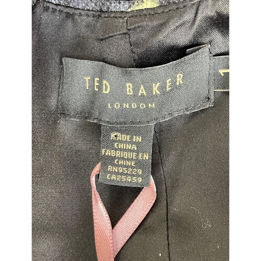 【TED BAKER | テッドベーカー】希少！Inesia お花柄フレア ワンピース《花柄ブラック》【サイズ1 日本サイズ9】