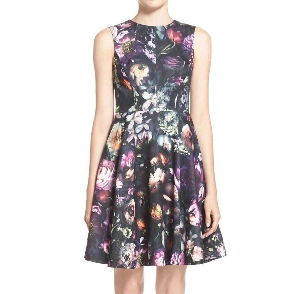 【TED BAKER | テッドベーカー】希少！Inesia お花柄フレア ワンピース《花柄ブラック》【サイズ1 日本サイズ9】