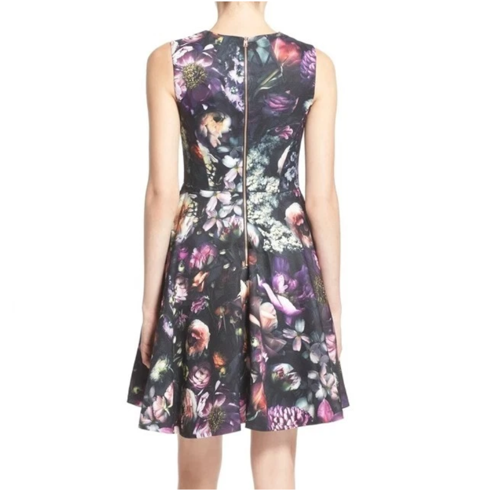 【TED BAKER | テッドベーカー】希少！Inesia お花柄フレア ワンピース《花柄ブラック》【サイズ1 日本サイズ9】