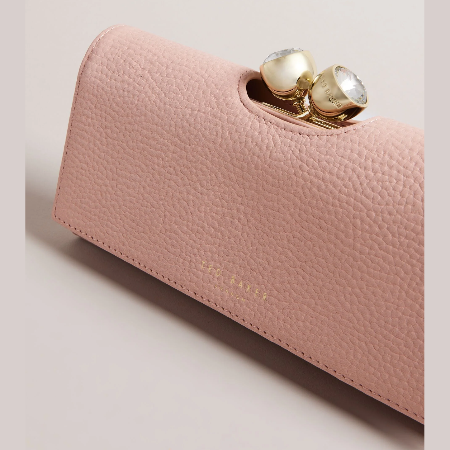 【TED BAKER/テッドベーカー】ROSYELA レザー がま口長財布《ピンク》