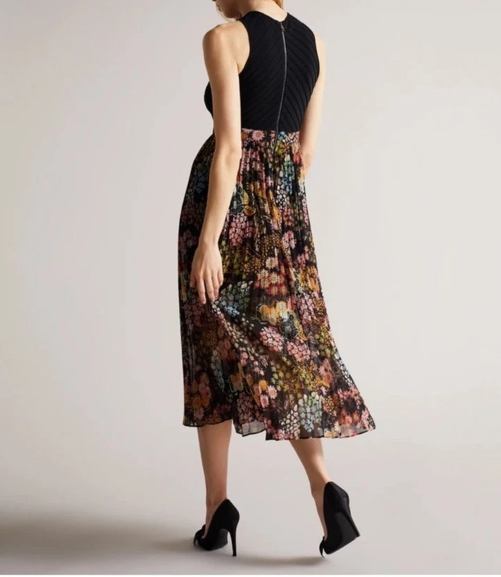 【TED BAKER | テッドベーカー】Aquila ニット ボディ プリーツ ワンピース《ブラック》【サイズ2 日本サイズ11】