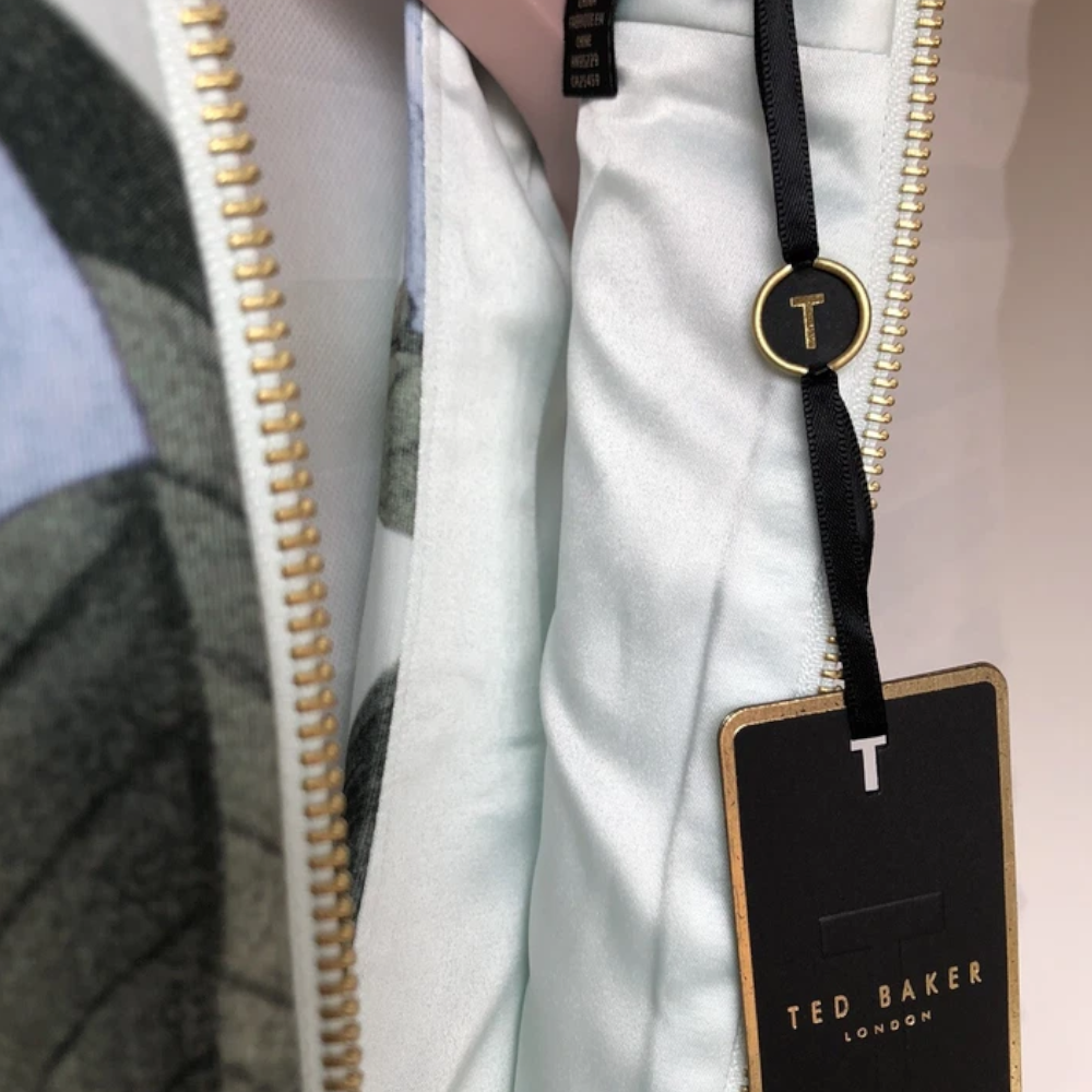 【TED BAKER | テッドベーカー】RAVINA ボディコンワンピース 《ローズ柄 ミント》【サイズ0 日本サイズ7】