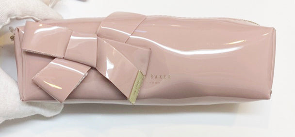 【TED BAKER | テッドベーカー】リボンがキュート！ NIKARA ペンケース リボン付き《2色》