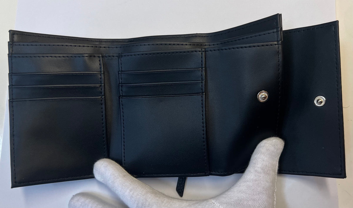 【TED BAKER | テッドベーカー】ROOSA  ローズがま口 三つ折りミニ財布《ブラック×ゴールド》