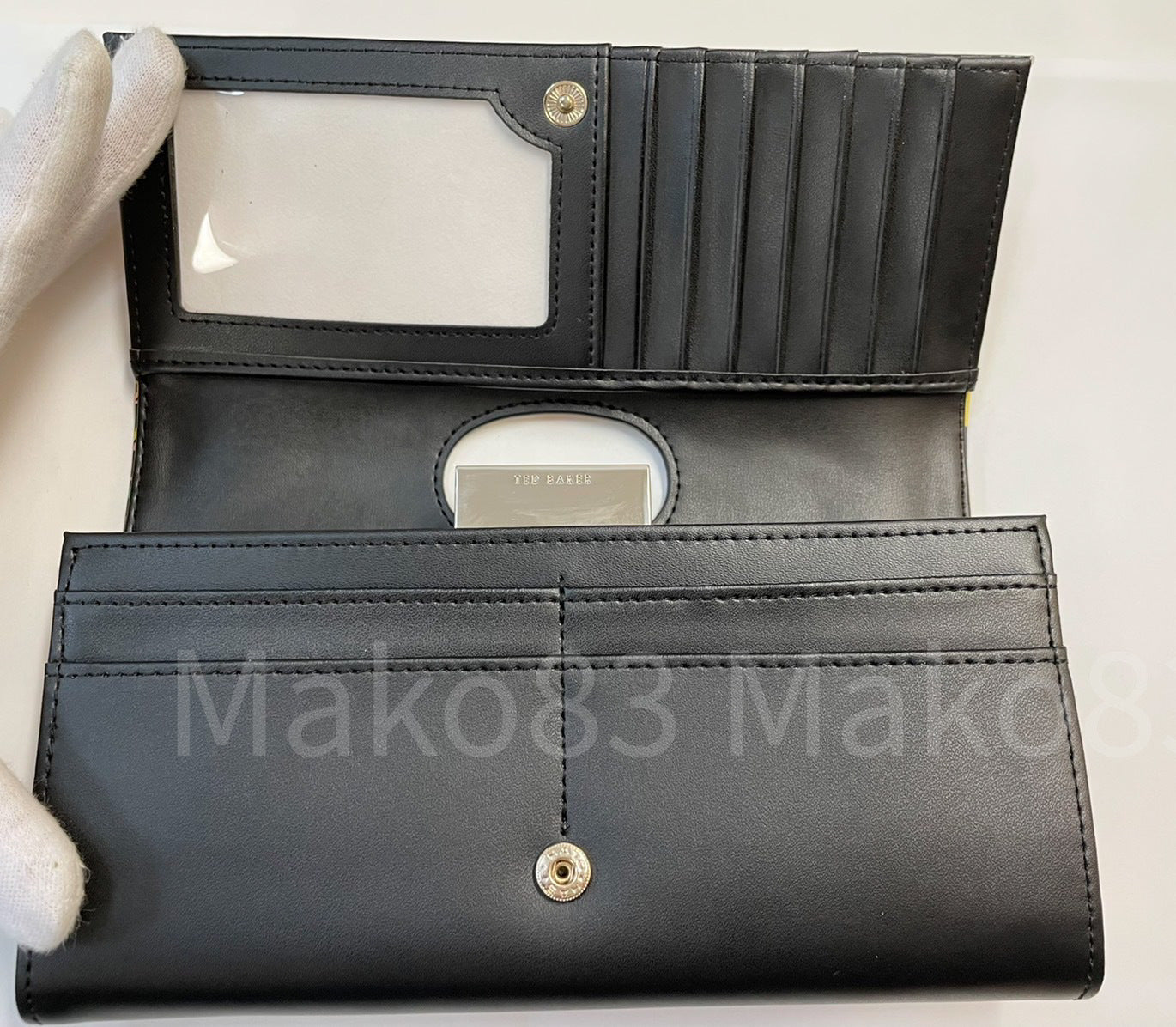 【TED BAKER/テッドベーカー】Marjan レザー スナップ式 長財布《ブラック》