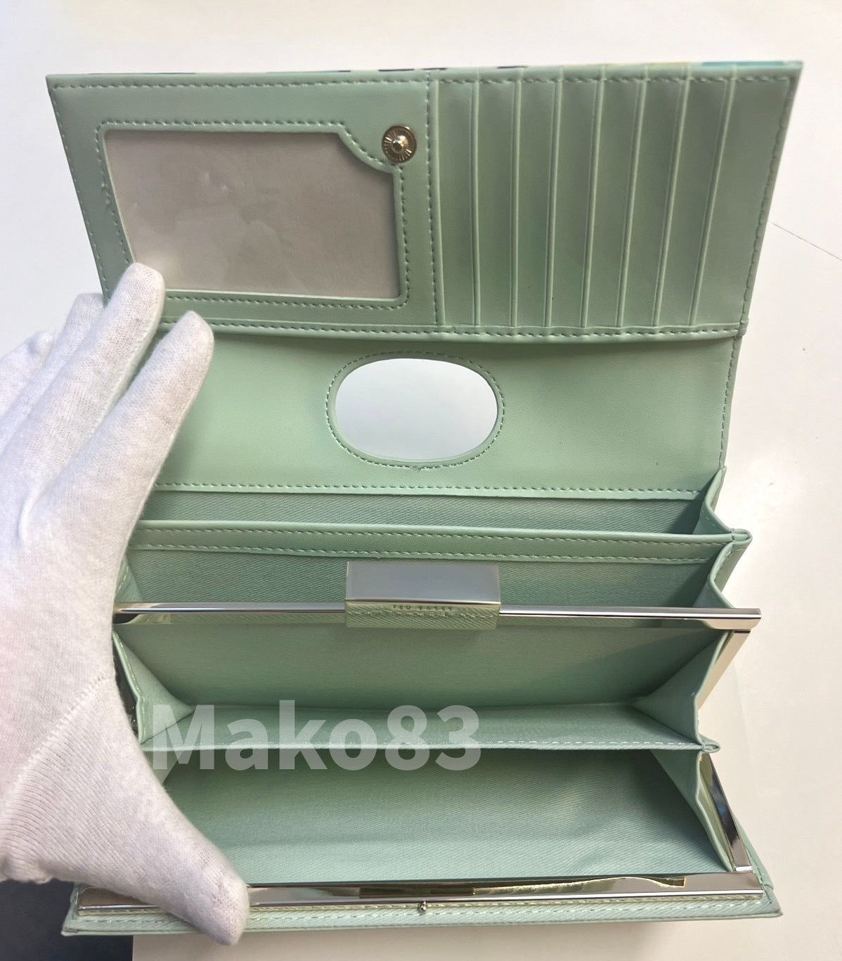 【TED BAKER/テッドベーカー】NIKTA マルチカラープリント スナップ式 長財布《グリーン》