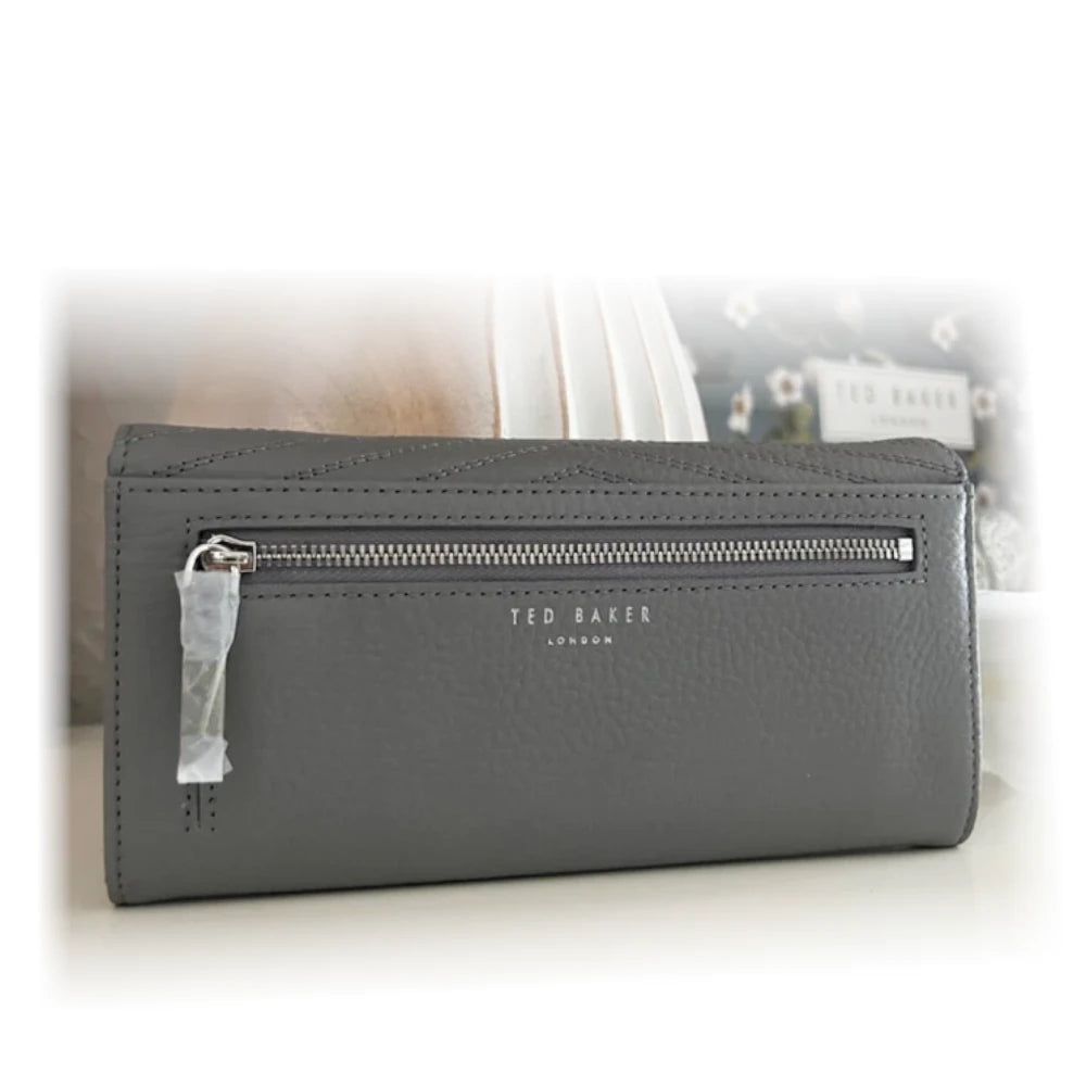 【TED BAKER/テッドベーカー】Kkattie フラップ式かぶせ長財布 《グレー》