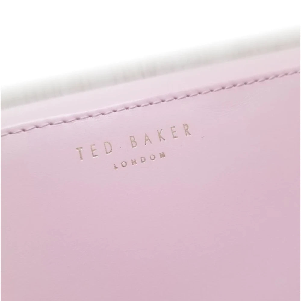 【TED BAKER/テッドベーカー】1点で持ち歩いても素敵！Tikay スナップ式長財布 《ピンク》