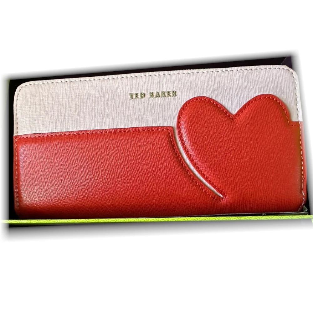 【TED BAKER/テッドベーカー】Huniehハートラウンドジップ長財布《ピンク》